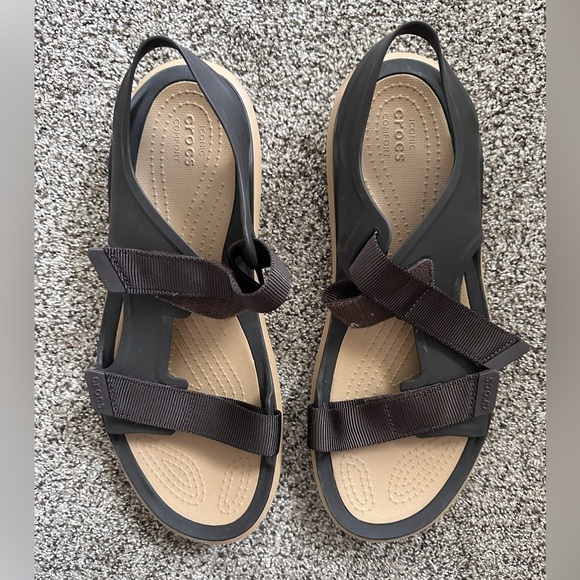 CROCS MEN'S SWIFTWATER EXPEDITION SANDAL, tan & brown SIZE 11 - Picture 2 of 8